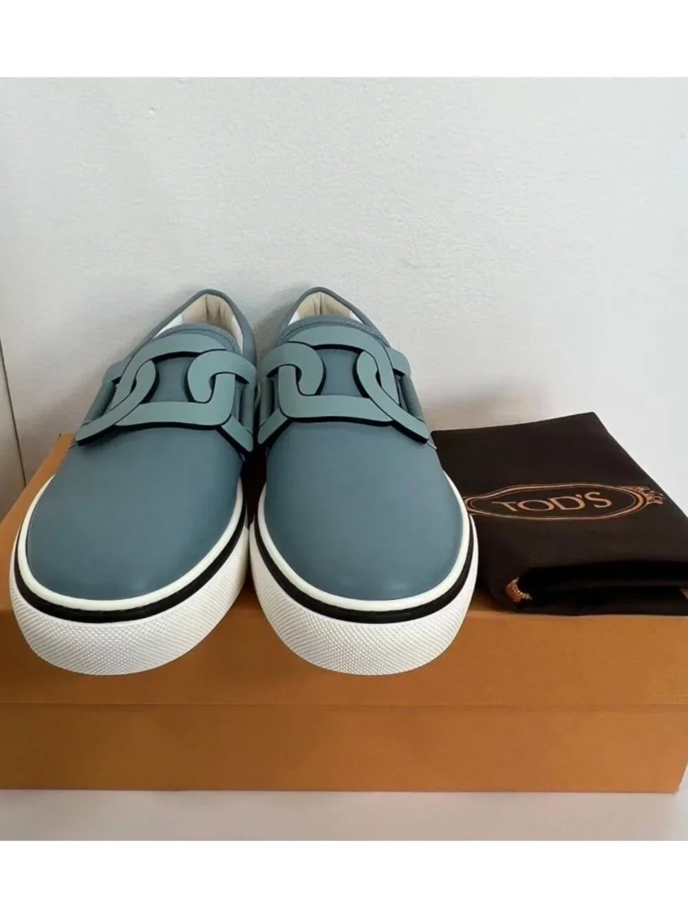 Tod’s Women’s Catena Pelle Slip-on Leather Sneakers Light Blue EU38